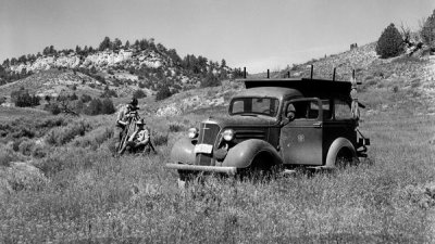 Arthur Rothstein - United States Forest Service movie crew. Big Horn County, Montana, 1939