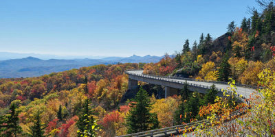 Carol Highsmith - The Linn Cove Viaduct, North Carolina, 2017