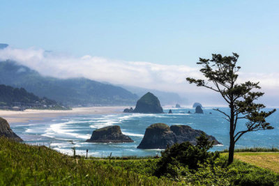 Carol Highsmith - Fogbank over the rocky northern Oregon coast, near Ecola State Park, 2018