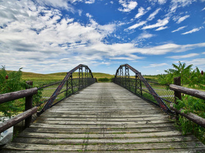 Carol Highsmith - Footbridge leading to the canal and towpath at the Old Erie Canal State Historic Park, New York, 2018