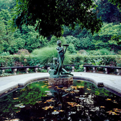 Carol Highsmith - Statue of Mary and Dickon from Frances Hodgson Burnett's "The Secret Garden" at the reflecting pool of the Conservatory Garden in Central Park, New Yo