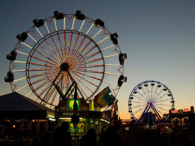 Carol Highsmith - Ferris Wheels over the midway at the 2012 California State Fair, Sacramento, California, 2012