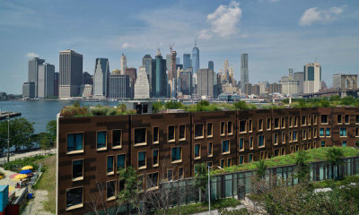 Carol Highsmith - A view of the Manhattan skyline from Brooklyn Bridge Park in Brooklyn, 2018
