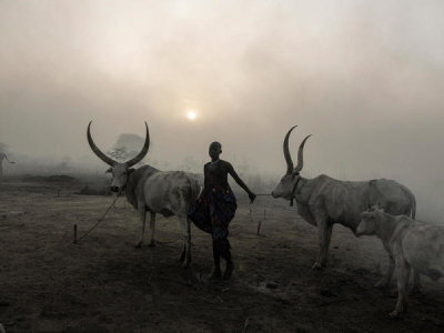 Elena Molina - Sunset At Toch Manga Mundari Camp, South Sudan