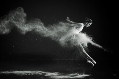 Angela Muliani Hartojo - White Swan Is Landing