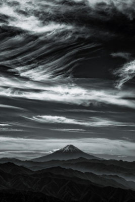 Masayuki Nozaki - Expressive Clouds and Mt.Fuji