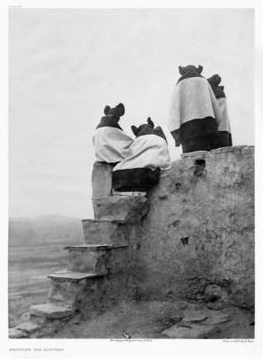 Edward S. Curtis - Watching the Dancers, ca. 1906