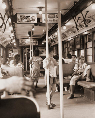 Angelo Rizzuto - When day is done, subway in Brooklyn, 1949