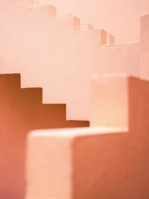 Raisa Zwart - La Muralla Roja Pink